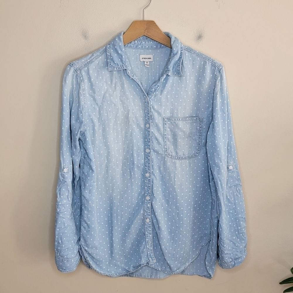 Sneak Peek Chambray White Polka Dot Button Front Shirt Size Medium